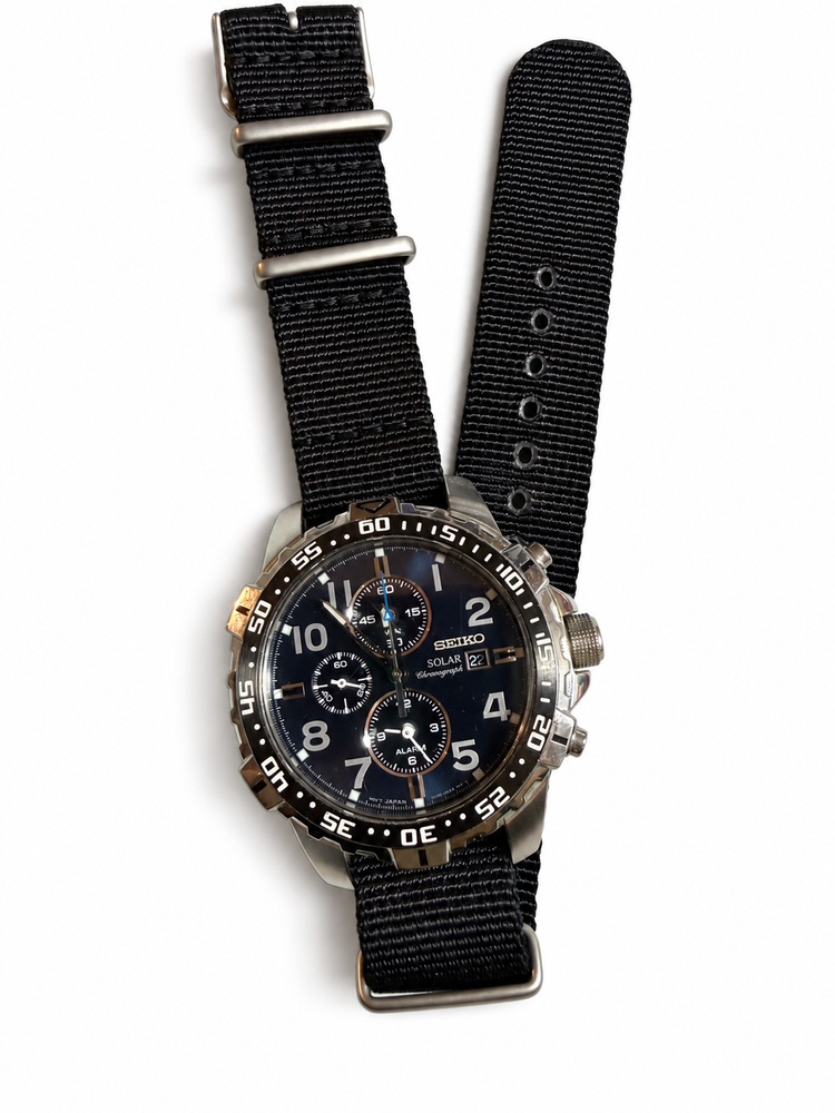 Seiko Solar Chronograph V172-0AT0 Alarm Date 10BAR Black Dial Nylon